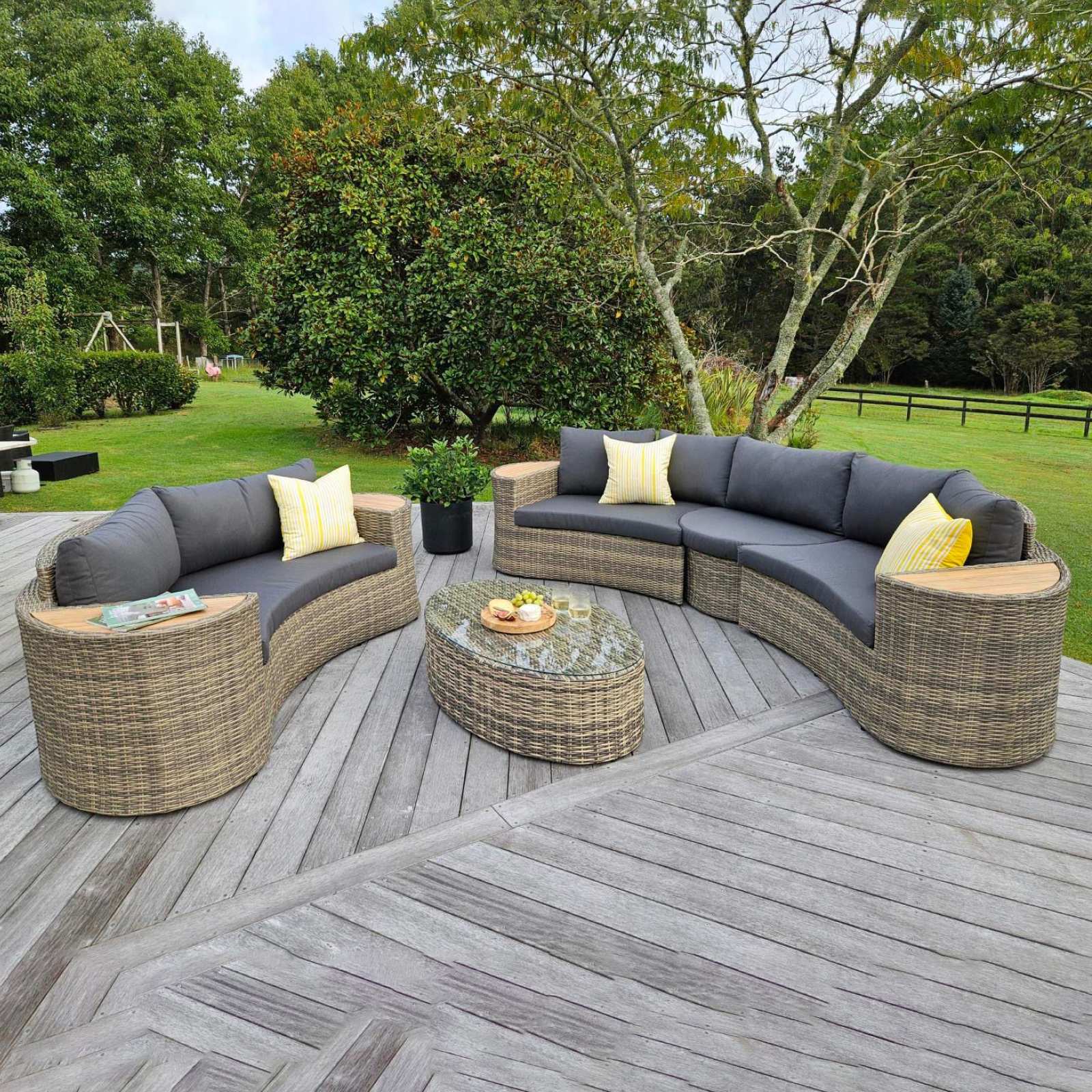 Excalibur Viera Outdoor Wicker Teak Lounge Setting