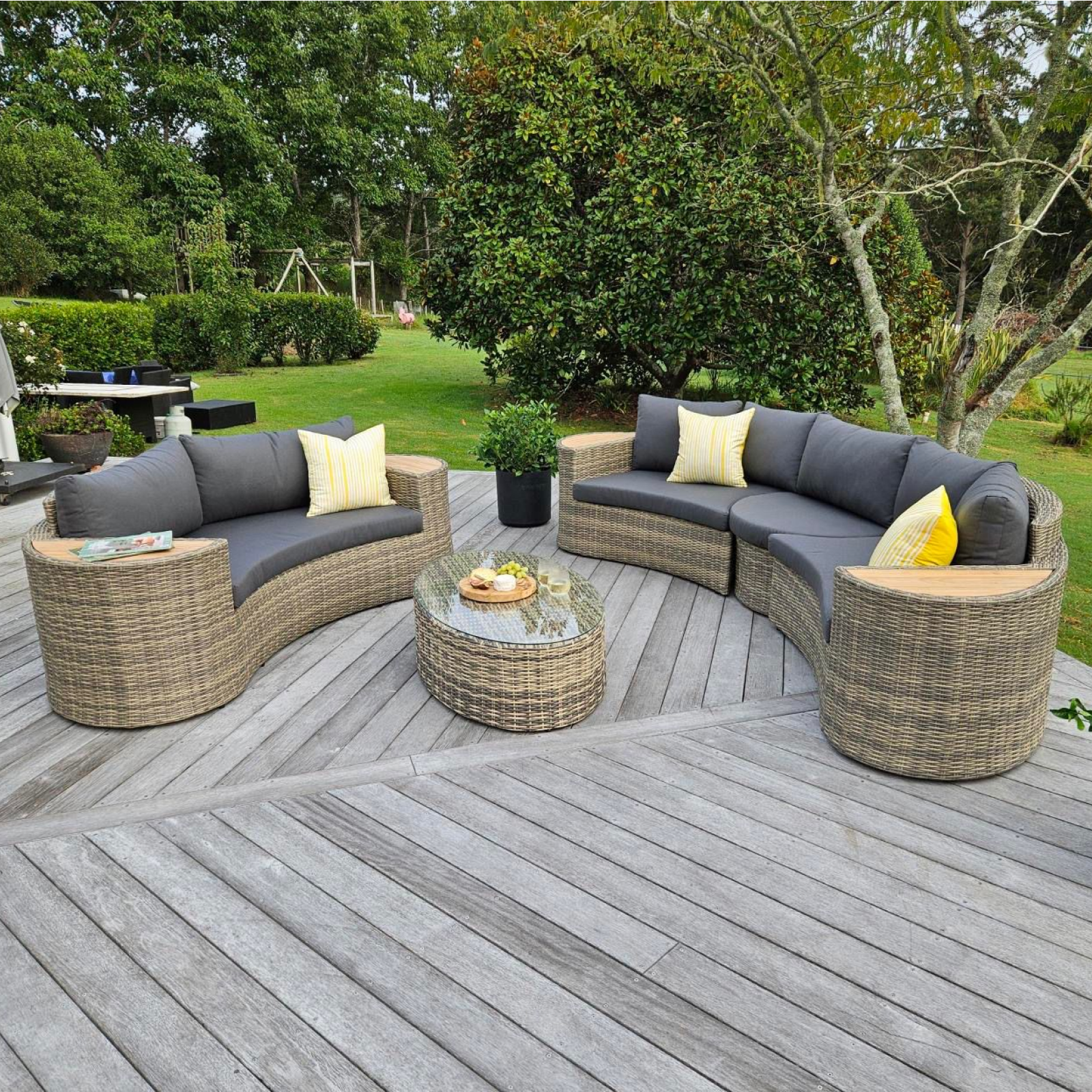 Excalibur Viera Outdoor Wicker Teak Lounge Setting