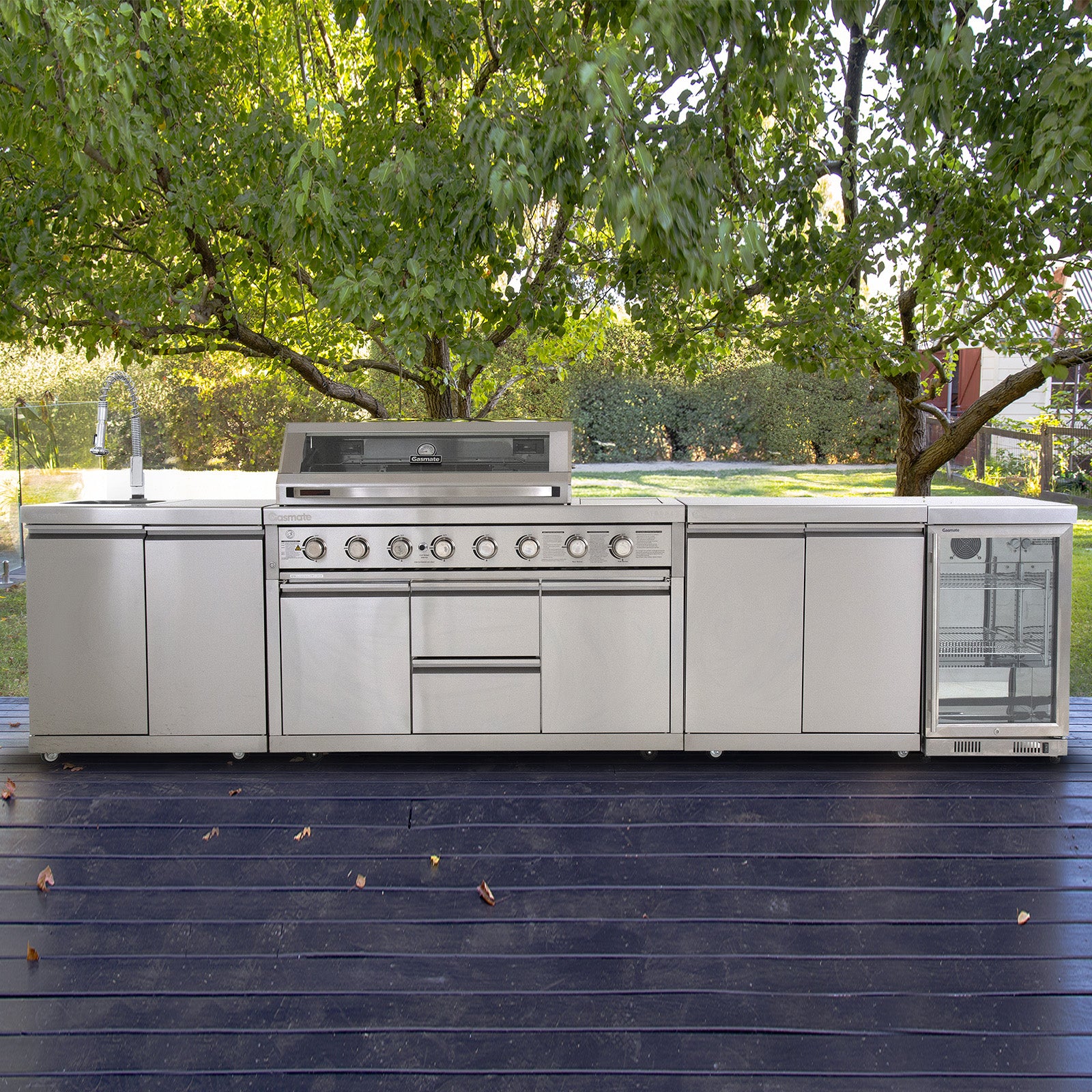 Gasmate Platinum III 6 Burner BBQ Kitchen 2